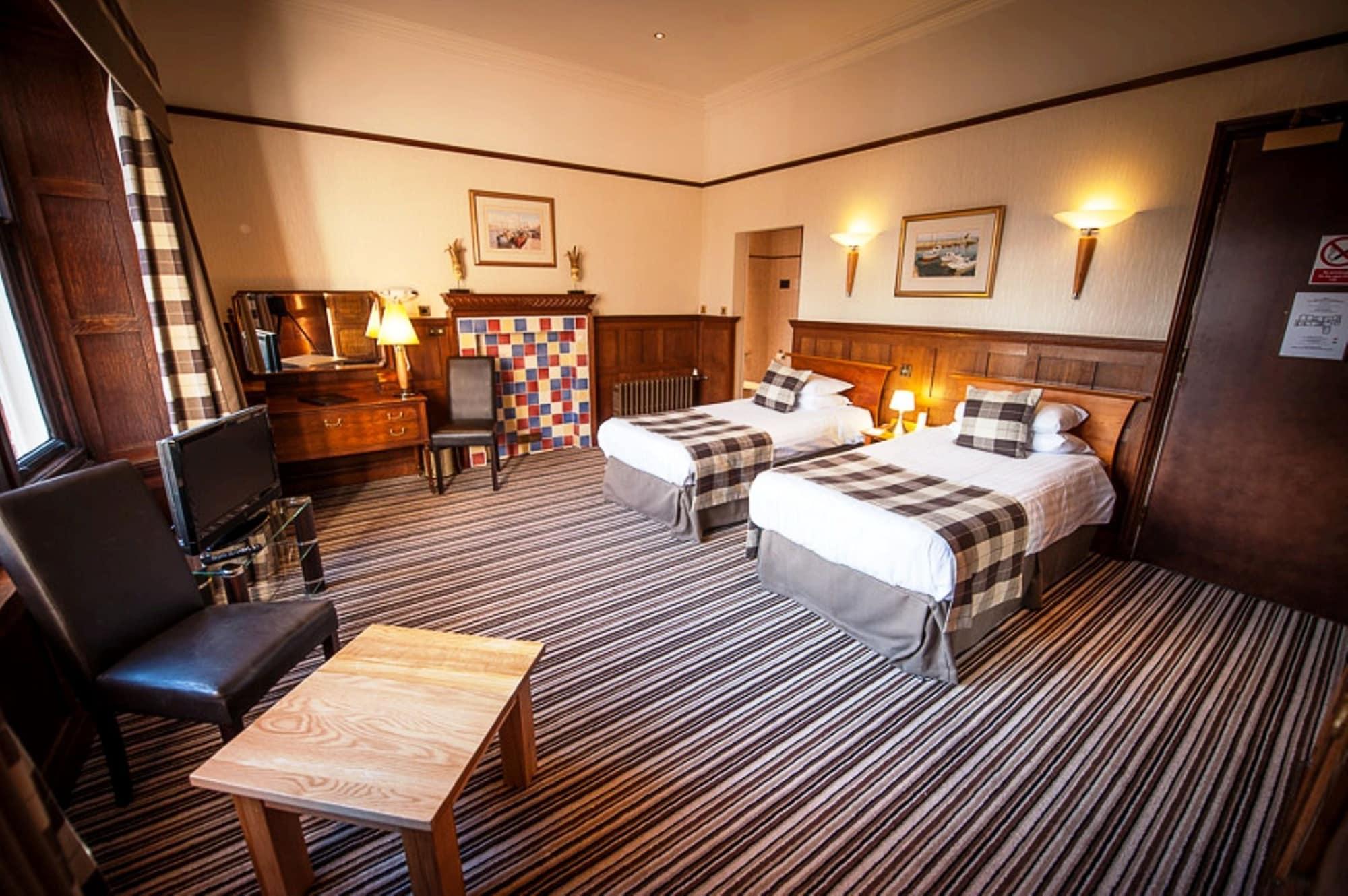 Savoy Park Hotel Ayr Ngoại thất bức ảnh